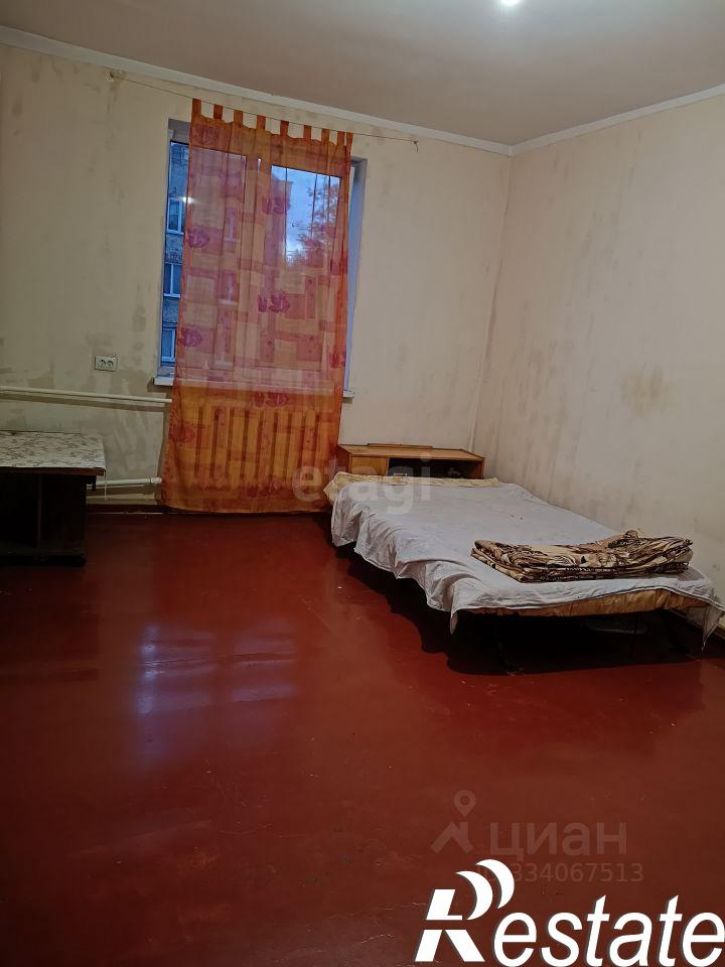 3-комн квартира улица Александра Суворова, 8,  д. 8