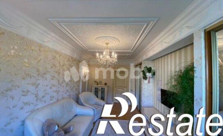 5-комн квартира улица Юрия Гагарина, 15А,  д. 15А