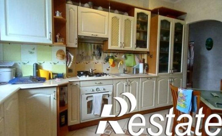 4-комн квартира улица Каштановая Аллея, 59,  д. 59