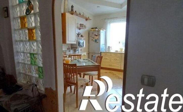 4-комн квартира улица Каштановая Аллея, 59,  д. 59