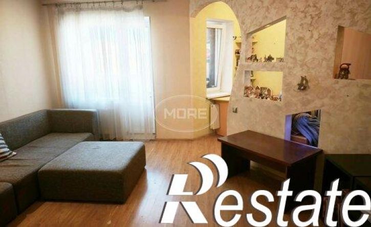 3-комн квартира улица Докука, 9,  д. 9