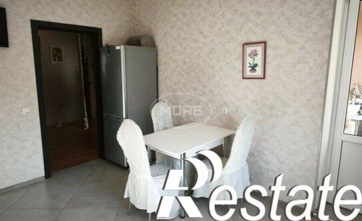 3-комн квартира улица Докука, 9,  д. 9