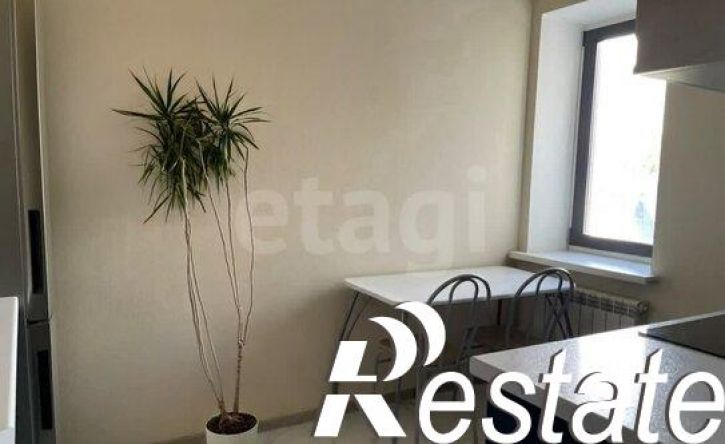 2-комн квартира улица Космонавта Леонова, 13А,  д. 13А