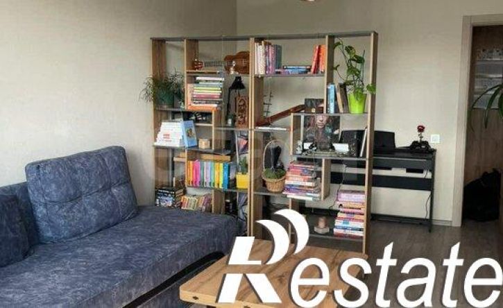 2-комн квартира улица Космонавта Леонова, 13А,  д. 13А