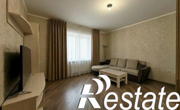 2-комн квартира улица Жиленкова, 8Б,  д. 8Б