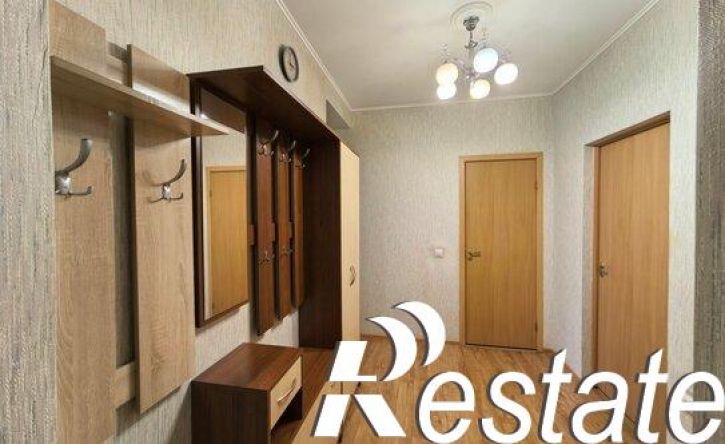2-комн квартира улица Жиленкова, 8Б,  д. 8Б