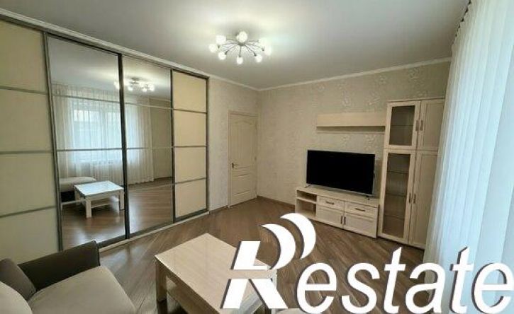 2-комн квартира улица Жиленкова, 8Б,  д. 8Б