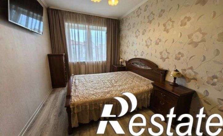 2-комн квартира улица Жиленкова, 8Б,  д. 8Б