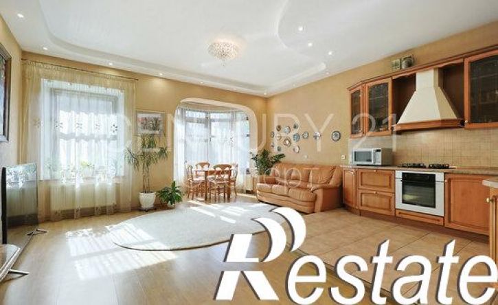 3-комн квартира улица Сержанта Колоскова, 4А,  д. 4А