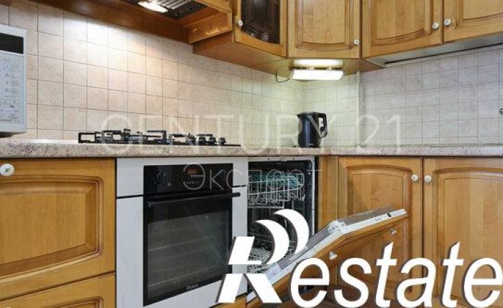 3-комн квартира улица Сержанта Колоскова, 4А,  д. 4А