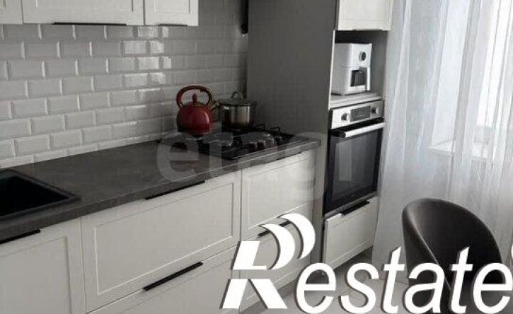2-комн квартира улица Чекистов, 40,  д. 40
