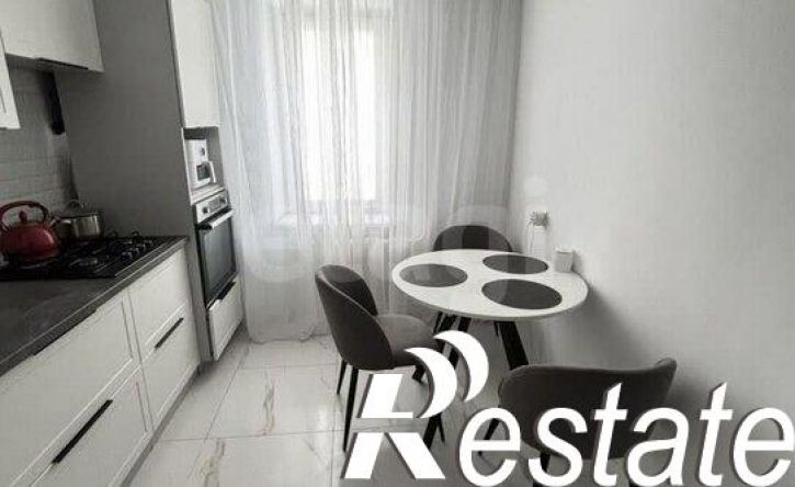 2-комн квартира улица Чекистов, 40,  д. 40