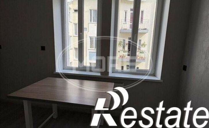 3-комн квартира улица Багратиона, 93,  д. 93