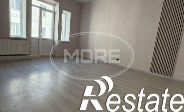 3-комн квартира улица Багратиона, 93,  д. 93
