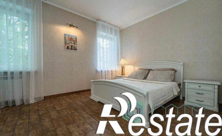 2-комн квартира улица Каштановая Аллея, 7,  д. 7