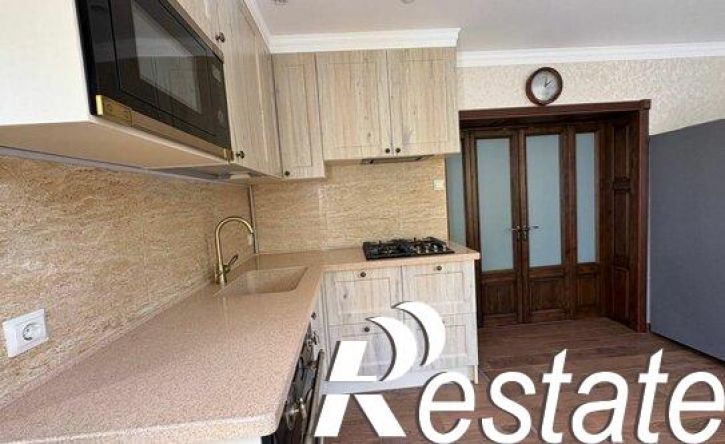 3-комн квартира Саратовская улица, 19,  д. 19