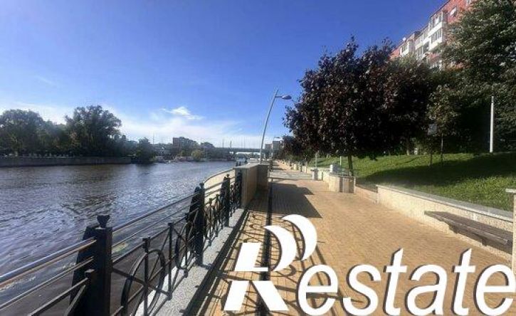 3-комн квартира набережная Адмирала Трибуца, 49,  д. 49