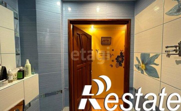 3-комн квартира улица 9-го Апреля, 12,  д. 12