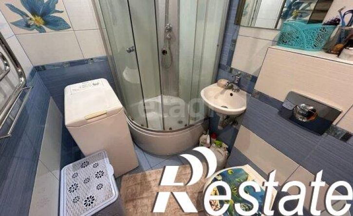 3-комн квартира улица 9-го Апреля, 12,  д. 12