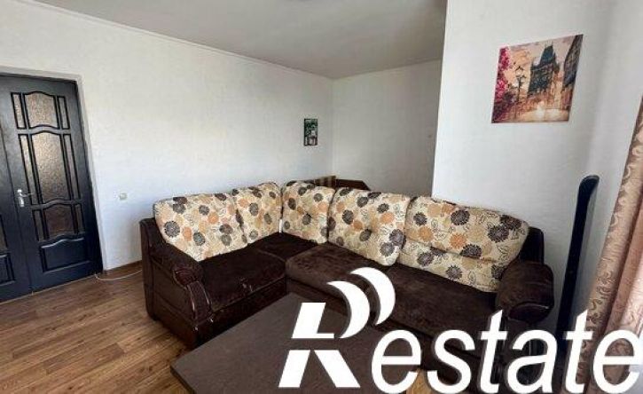 2-комн квартира улица Александра Суворова, 40,  д. 40