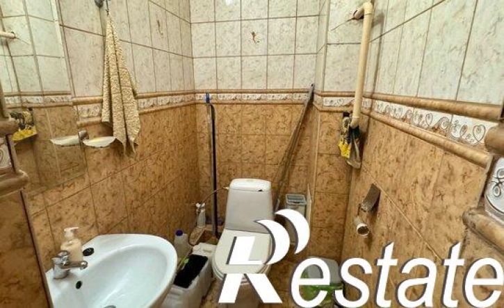 2-комн квартира улица Александра Суворова, 40,  д. 40