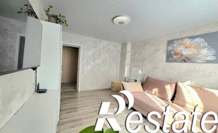 3-комн квартира улица Клавы Назаровой, 57,  д. 57