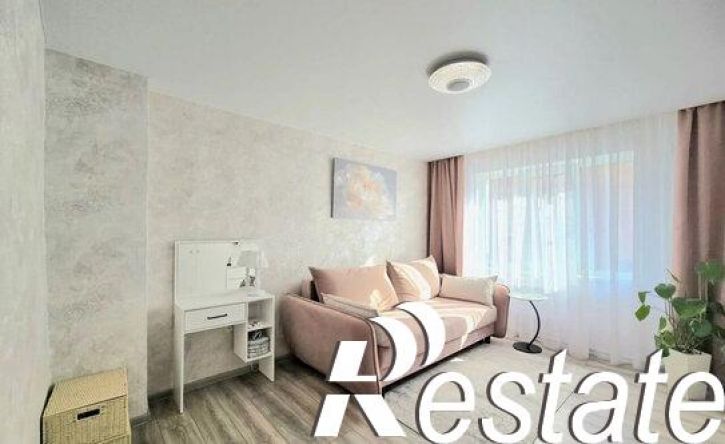 3-комн квартира улица Клавы Назаровой, 57,  д. 57