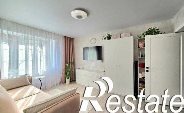 3-комн квартира улица Клавы Назаровой, 57,  д. 57
