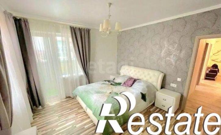 3-комн квартира улица Лукашова, 24,  д. 24