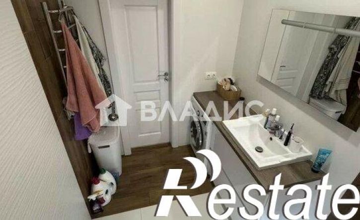 3-комн квартира ул Тихоокеанская, 44,  д. 44