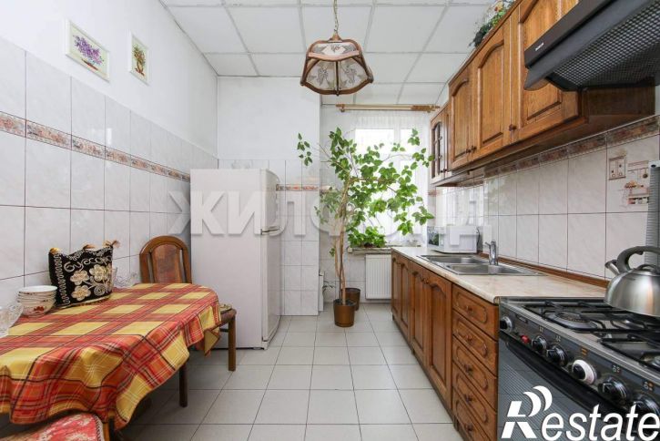 3-комн квартира Красная улица, д.28