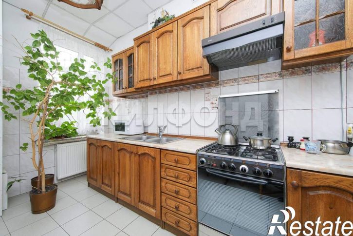 3-комн квартира Красная улица, д.28