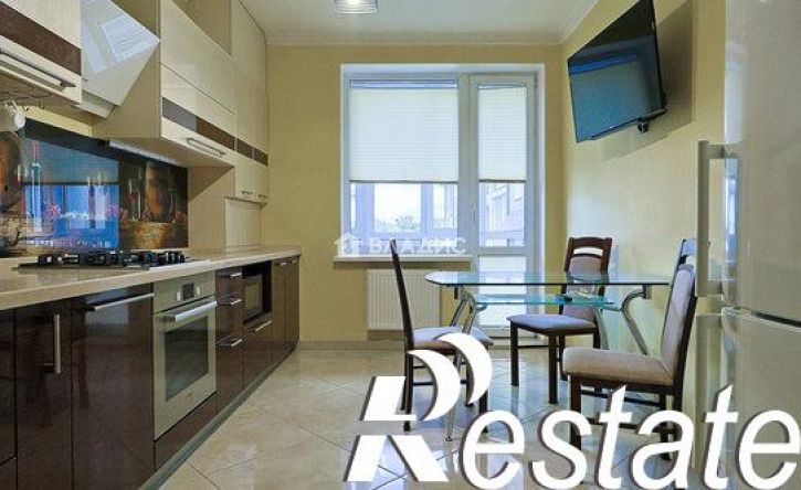 3-комн квартира Бассейная улица, 36,  д. 36