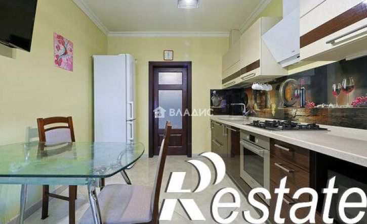 3-комн квартира Бассейная улица, 36,  д. 36