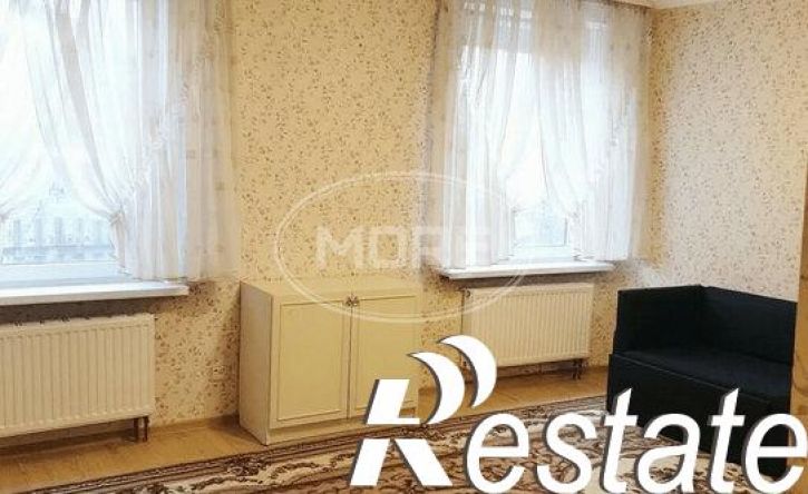 3-комн квартира улица Лескова, 32,  д. 32