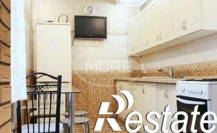 3-комн квартира улица Лескова, 32,  д. 32