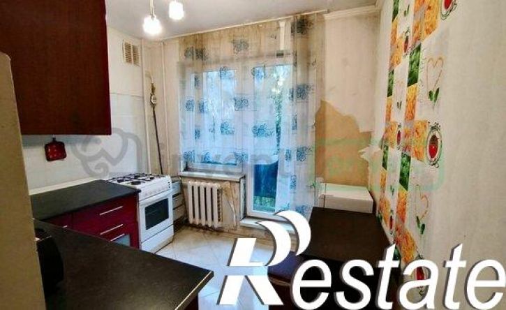 1-комн квартира улица Подполковника Емельянова, 248,  д. 248