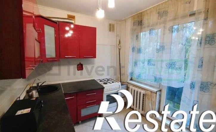 1-комн квартира улица Подполковника Емельянова, 248,  д. 248