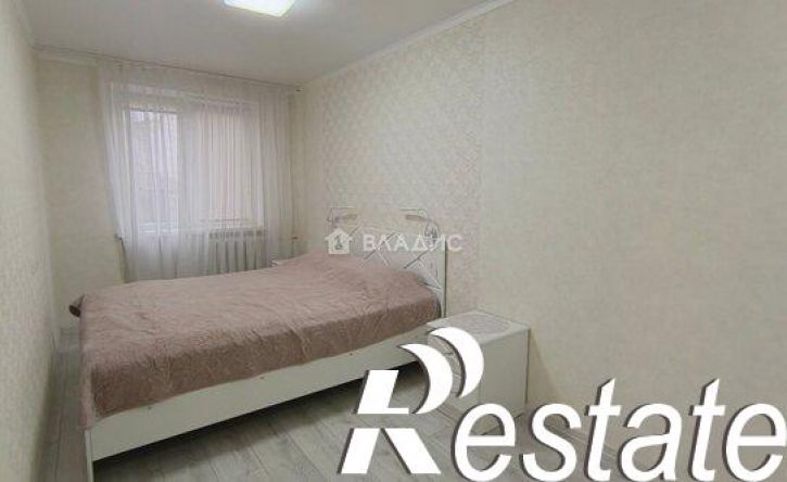 2-комн квартира Космическая улица, 16,  д. 16