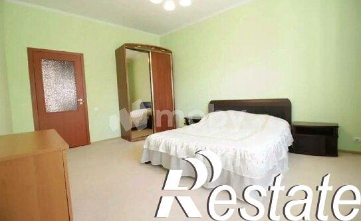 2-комн квартира улица Куйбышева, 100,  д. 100