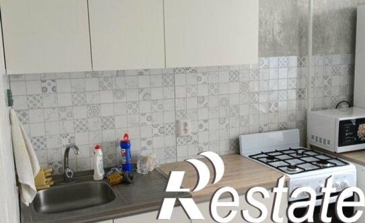 3-комн квартира улица Чаадаева, 35-37,  д. 35-37