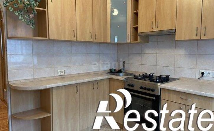 3-комн квартира улица Олега Кошевого, 50,  д. 50