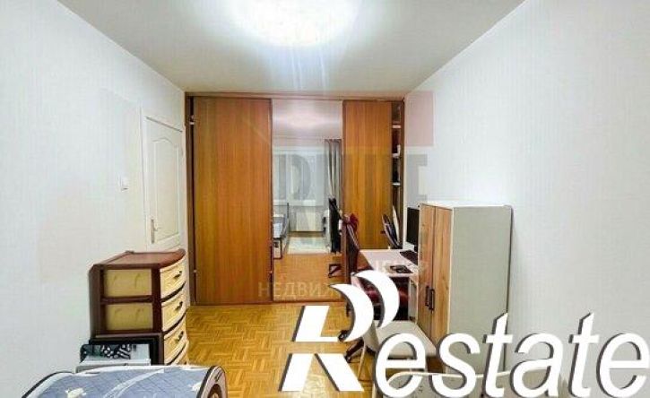 4-комн квартира улица Гайдара, 125,  д. 125