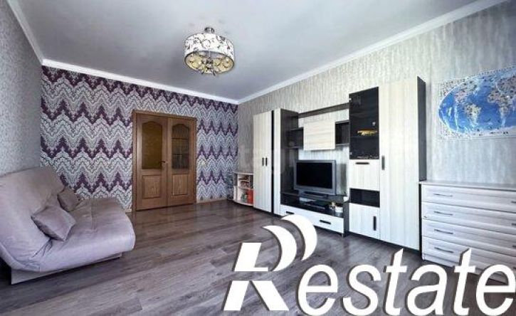 3-комн квартира улица Олега Кошевого, 13,  д. 13