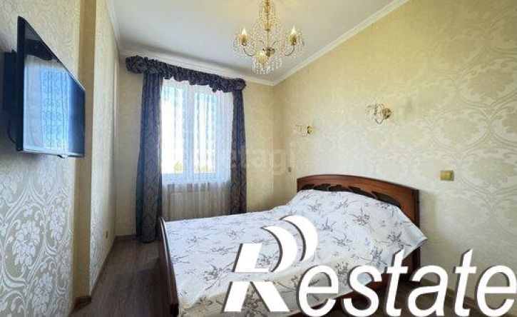 3-комн квартира улица Олега Кошевого, 13,  д. 13