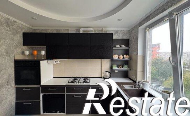 2-комн квартира улица Подполковника Емельянова, 53,  д. 53