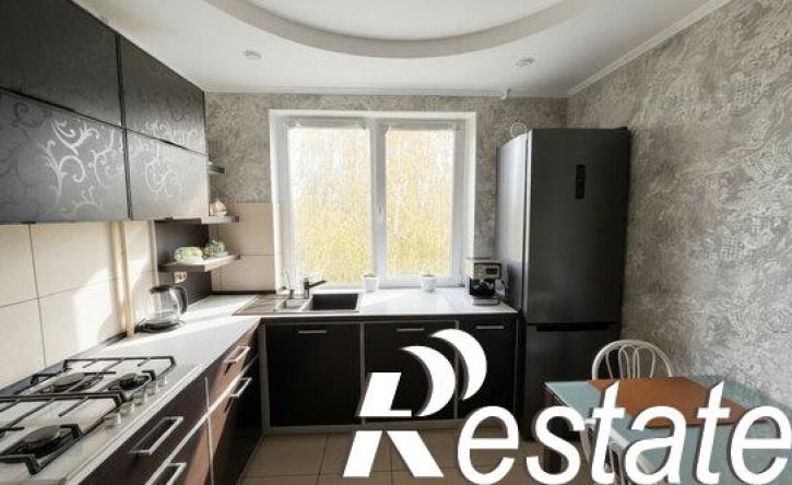 2-комн квартира улица Подполковника Емельянова, 53,  д. 53