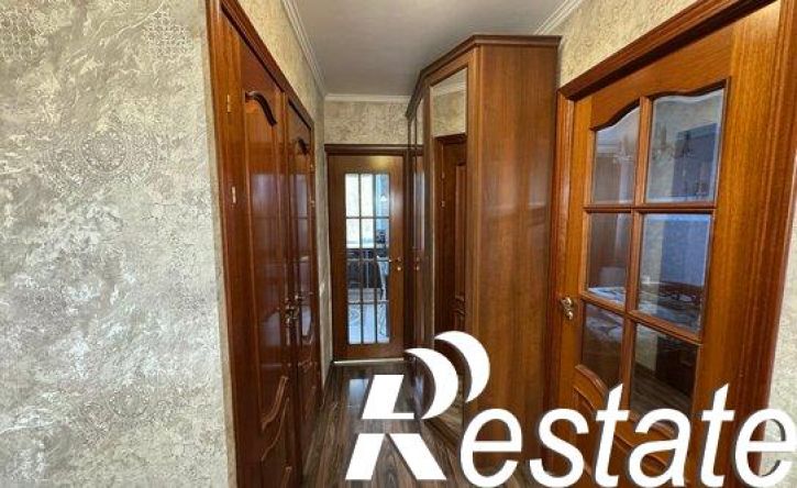 2-комн квартира улица Подполковника Емельянова, 53,  д. 53