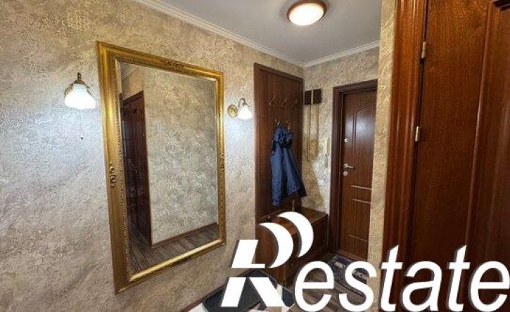2-комн квартира улица Подполковника Емельянова, 53,  д. 53