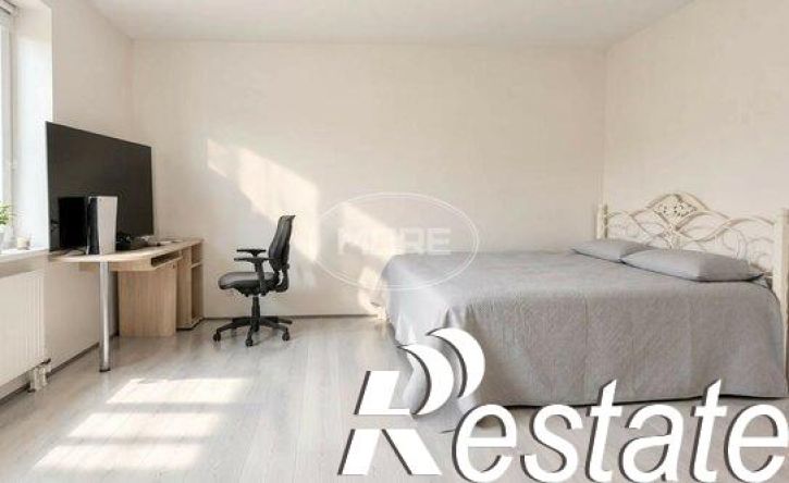 2-комн квартира улица Баженова, 13Б,  д. 13Б